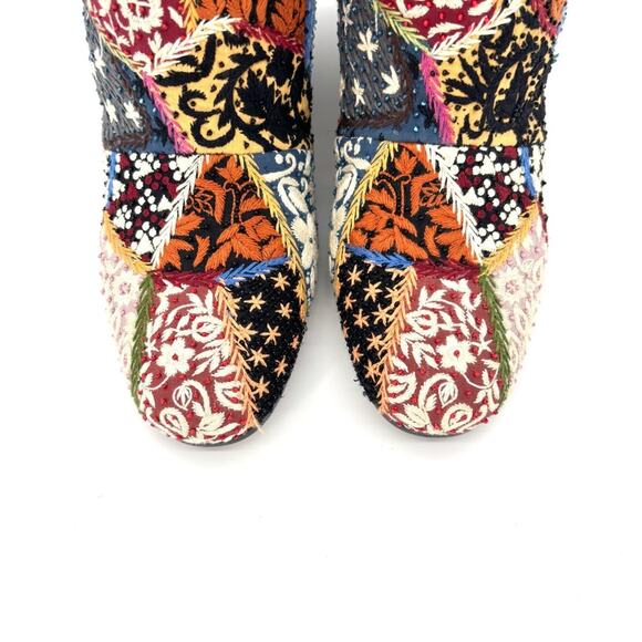 NEW Dior Diorage Patchwork Embroidered Beaded Peace Love Knee High Boots 36.5 - Picture 7 of 11